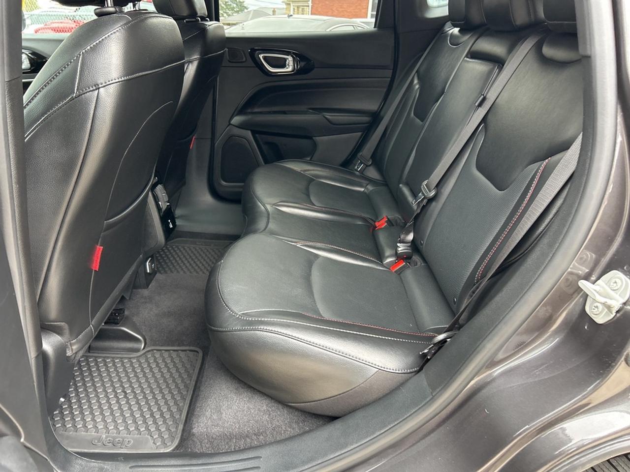 2023 Jeep Compass Trailhawk Elite ** WOW - WOW !! ** Photo