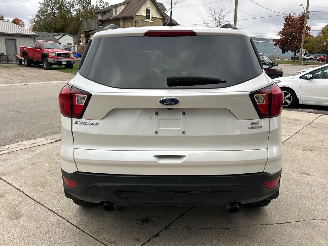 2019 Ford Escape SE SPORT  ** LOW  KMS.! ** Photo
