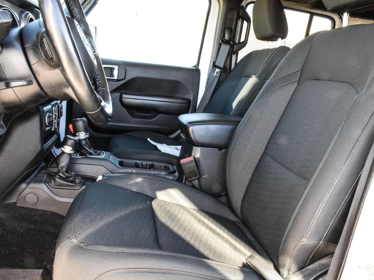 2021 Jeep Wrangler UNLIMITED WILLYS 4X4 Photo