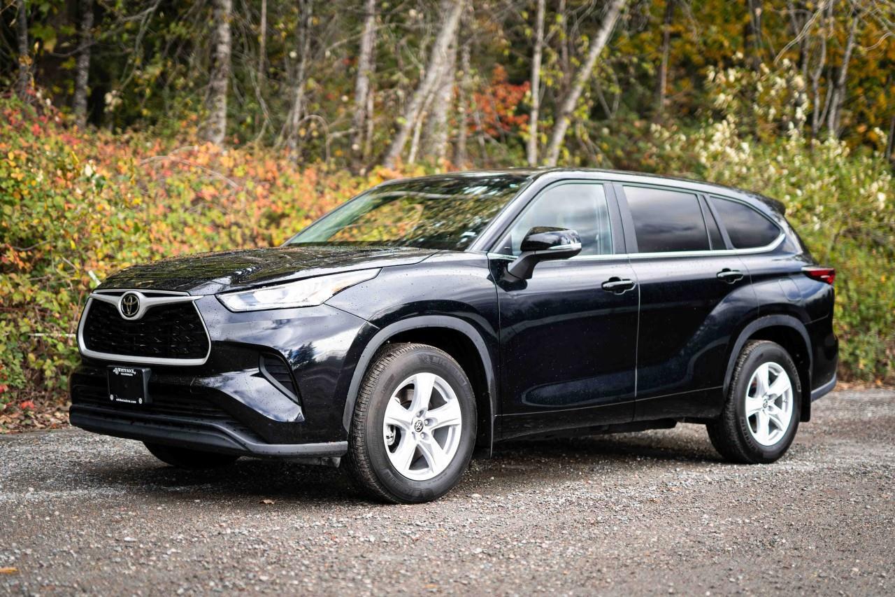 Used 2024 Toyota Highlander LE for sale in Surrey, BC
