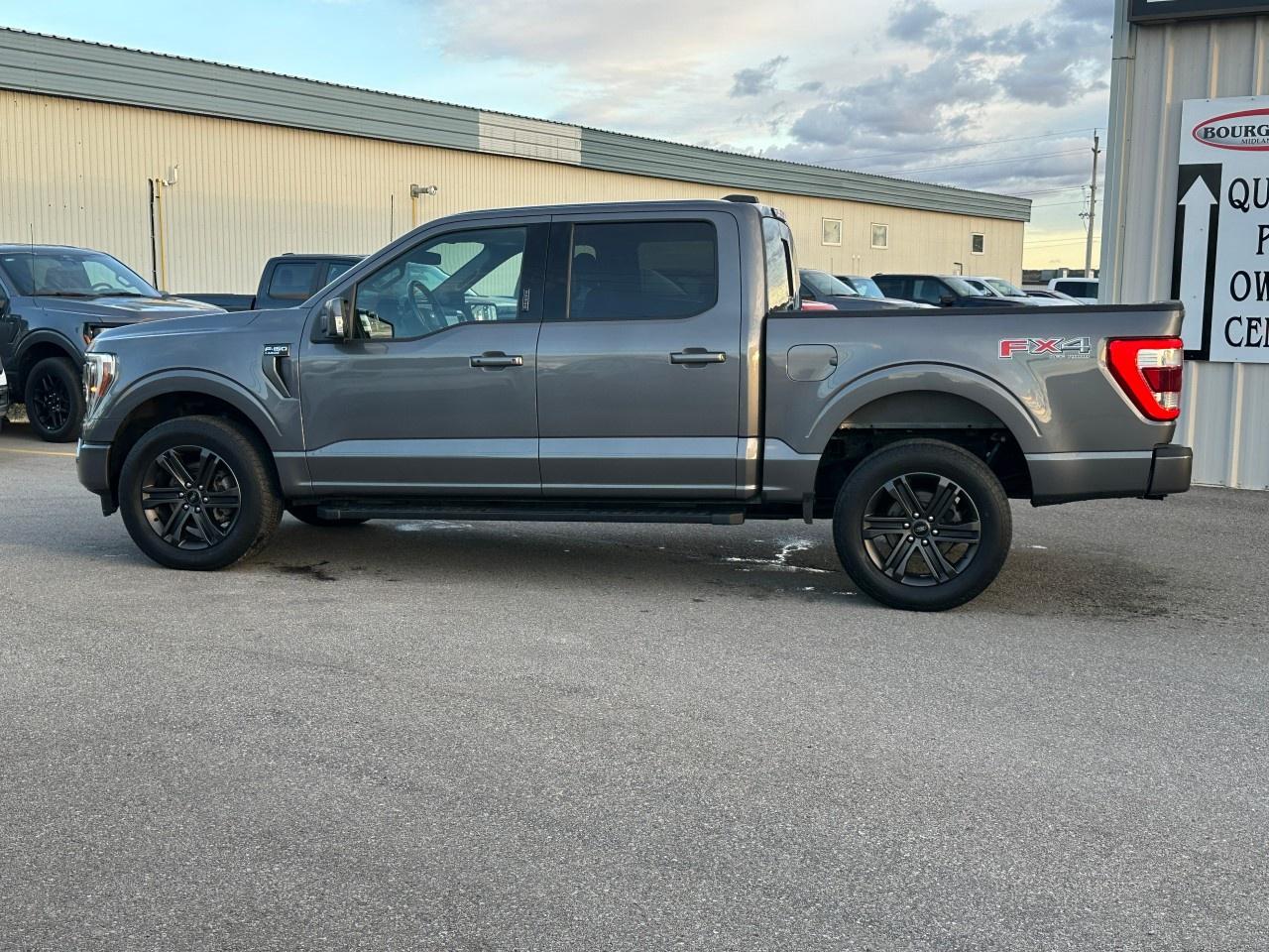 2021 Ford F-150 Lariat 4WD SuperCrew 5.5' Box Photo