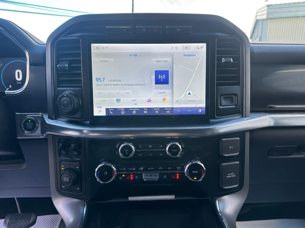 2022 Ford F-150 Lariat 4WD SuperCrew 5.5' Box Photo