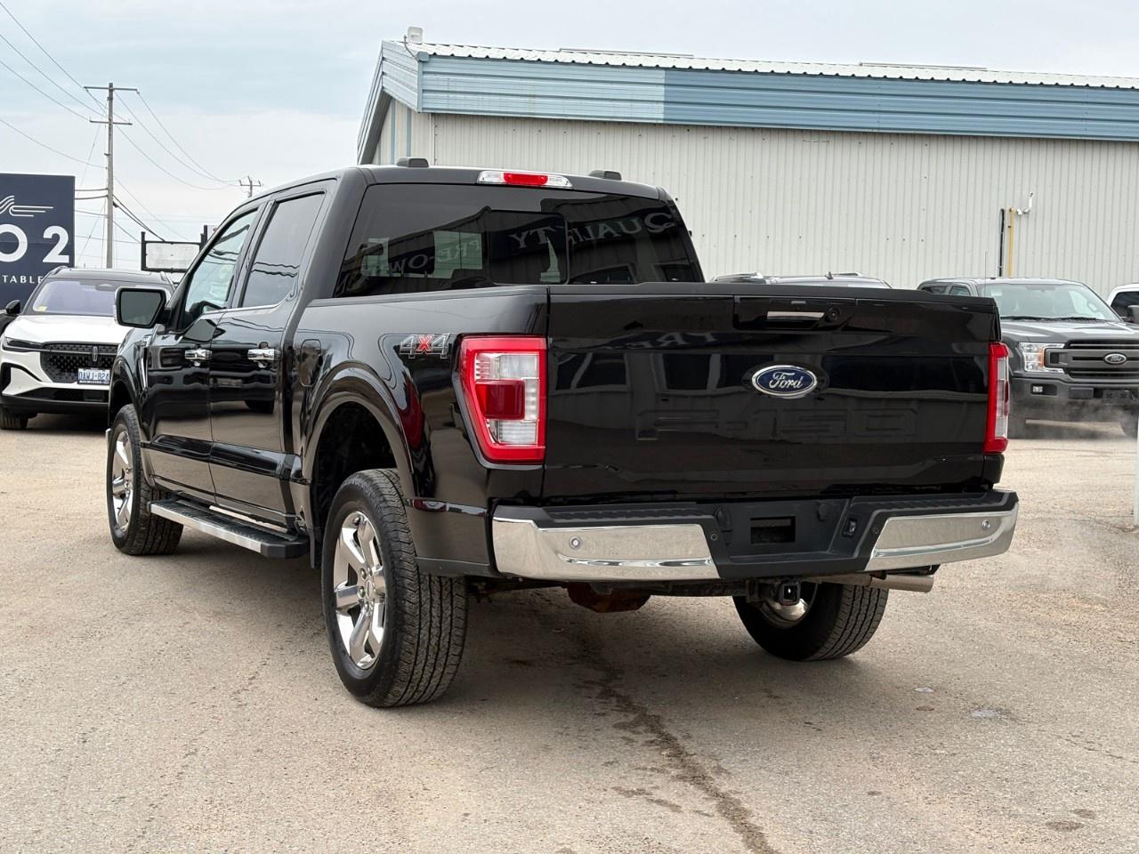 2022 Ford F-150 Lariat 4WD SuperCrew 5.5' Box Photo
