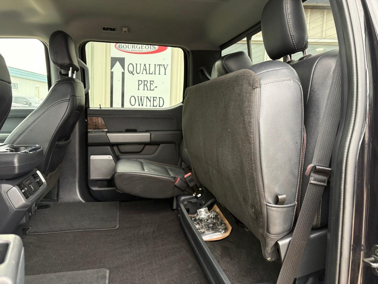 2022 Ford F-150 Lariat 4WD SuperCrew 5.5' Box Photo