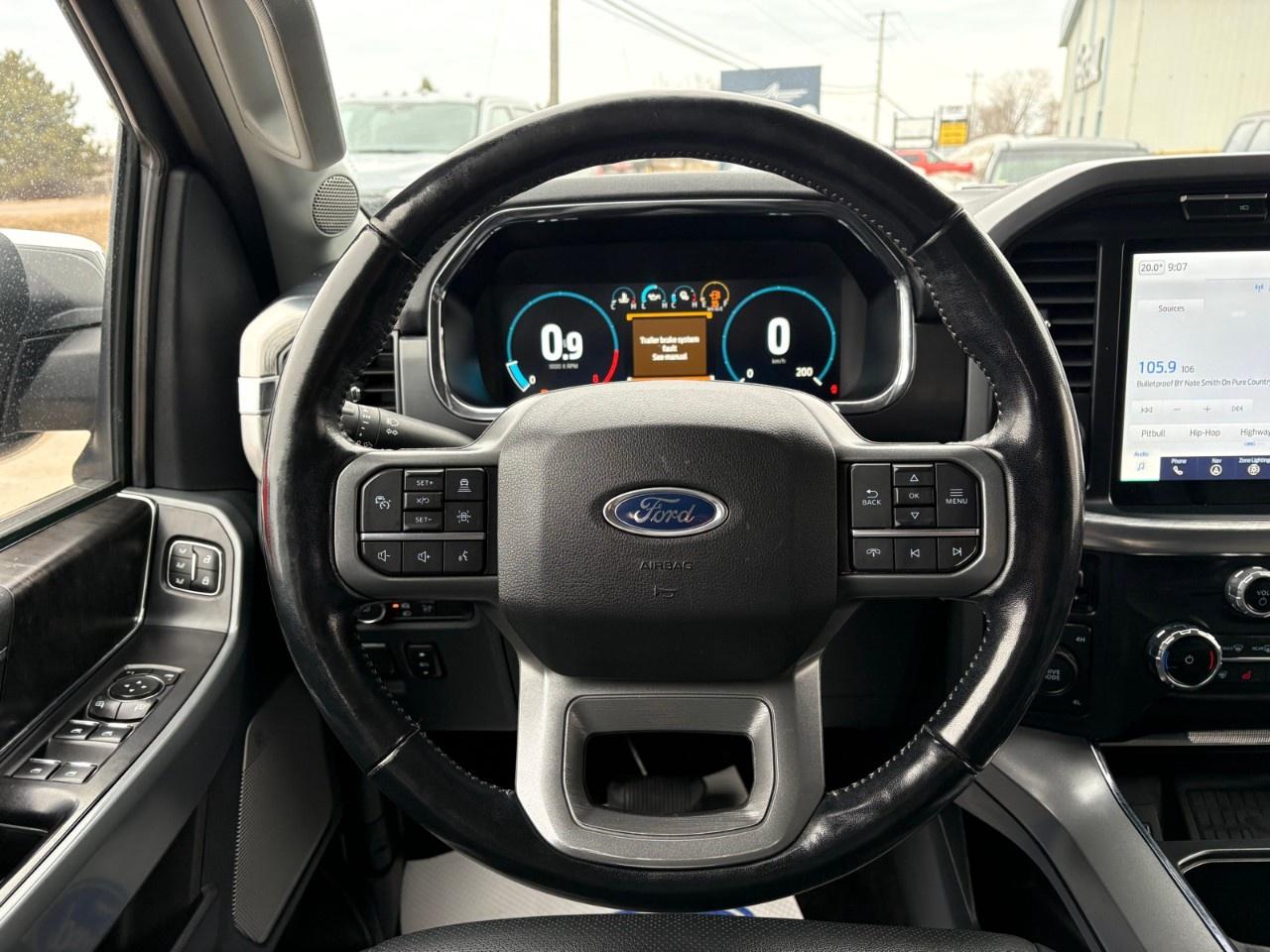 2022 Ford F-150 Lariat 4WD SuperCrew 5.5' Box Photo