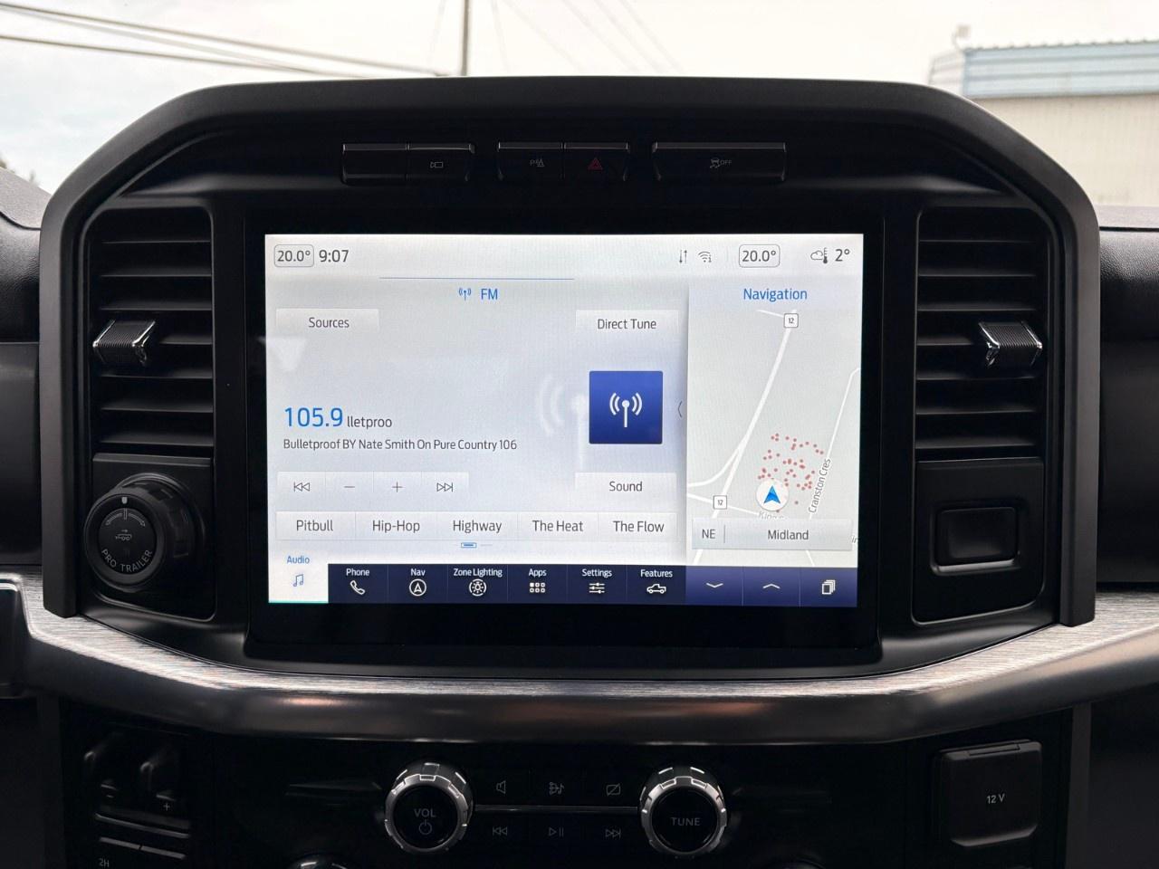 2022 Ford F-150 Lariat 4WD SuperCrew 5.5' Box Photo