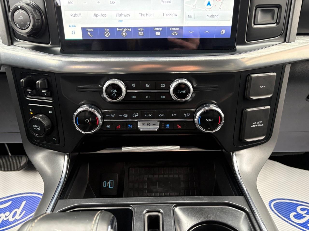 2022 Ford F-150 Lariat 4WD SuperCrew 5.5' Box Photo