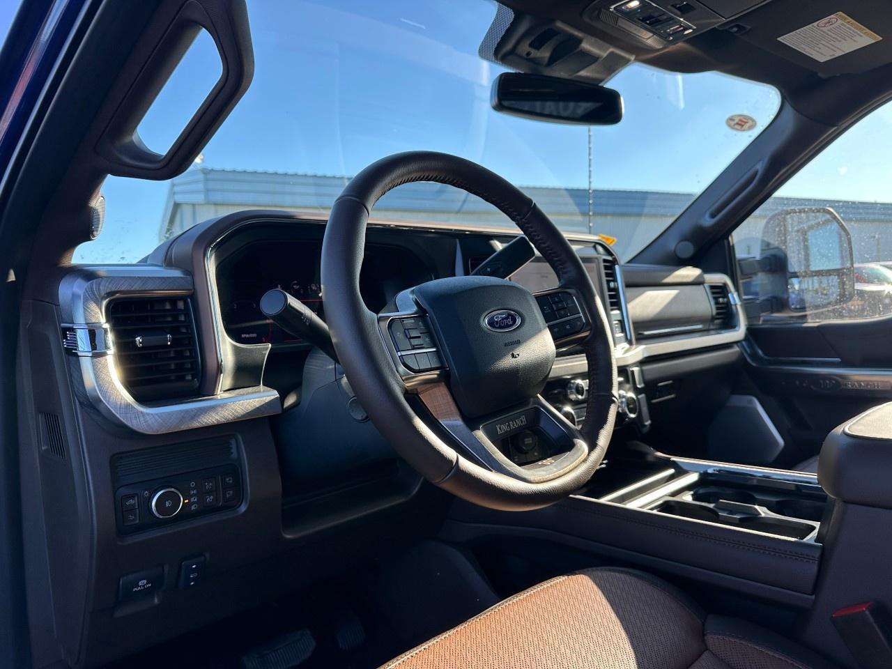 2026 Ford F-350 Super Duty SRW KING RANCH 4WD CREW CAB 6.75' BOX Photo