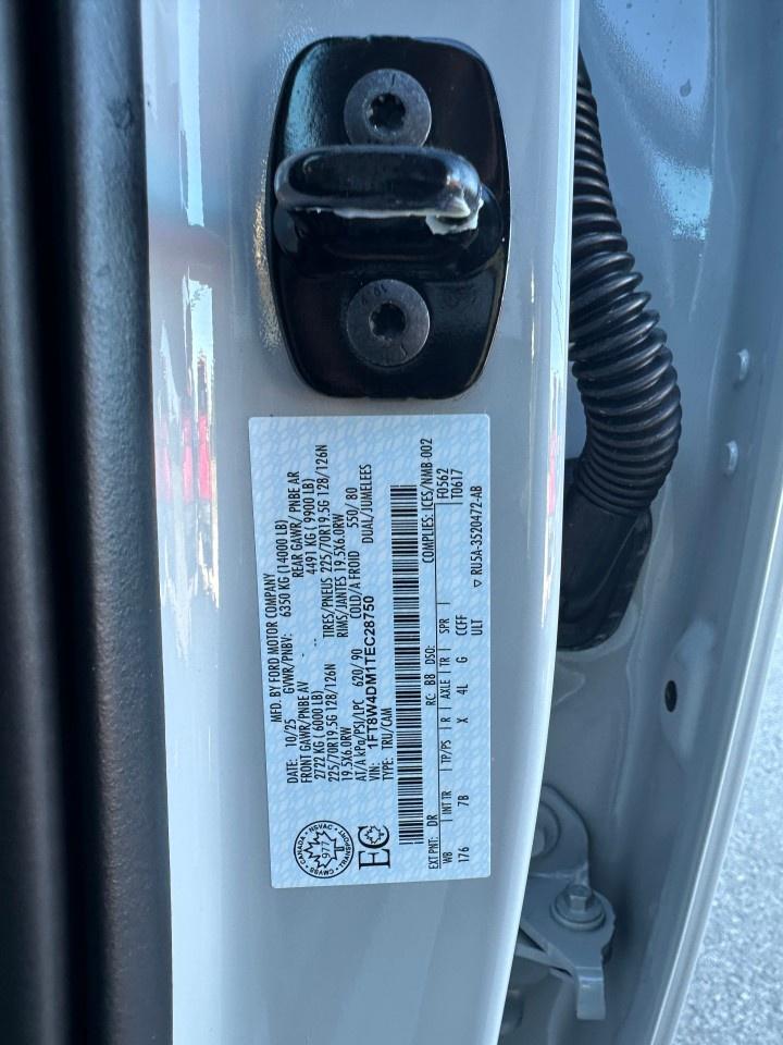 2026 Ford F-450 Super Duty DRW PLATINUM 4WD CREW CAB 8' BOX Photo