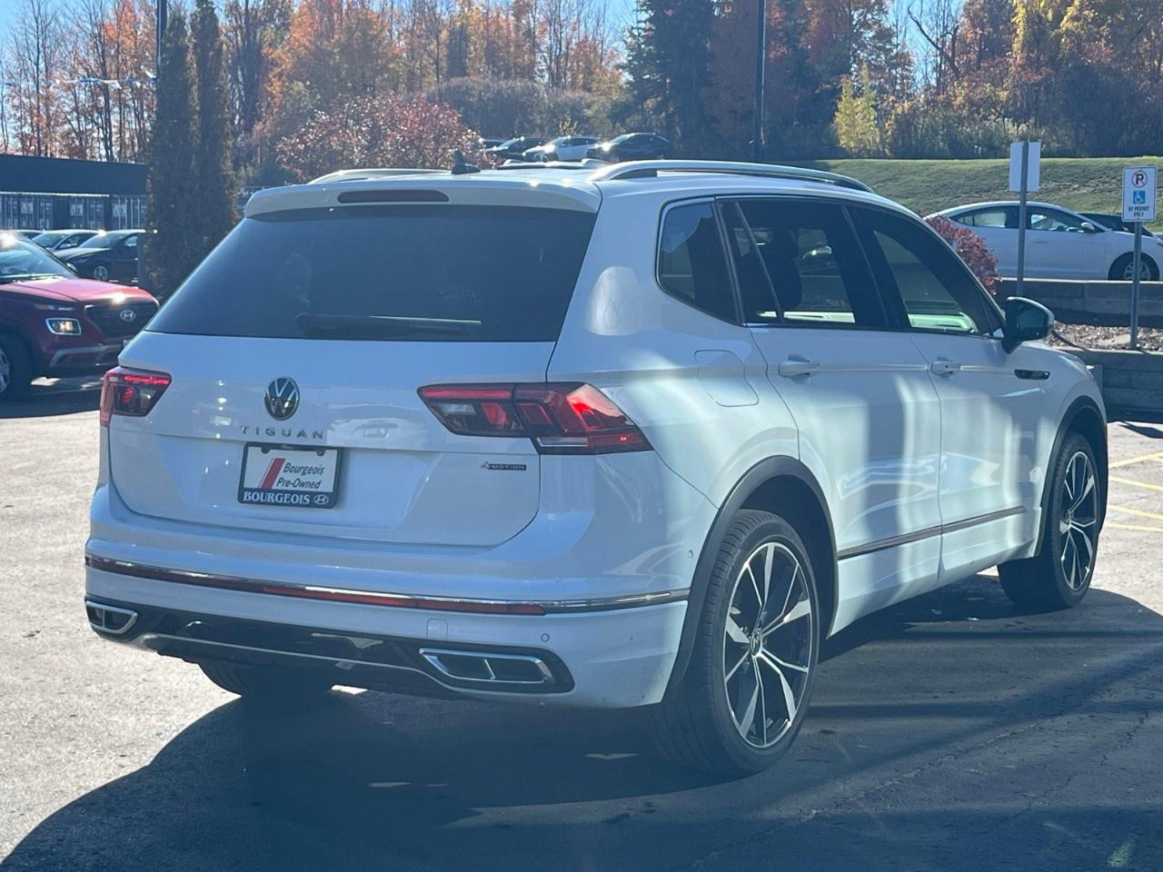 2024 Volkswagen Tiguan HIGHLINE R-LINE 4MOTION Photo