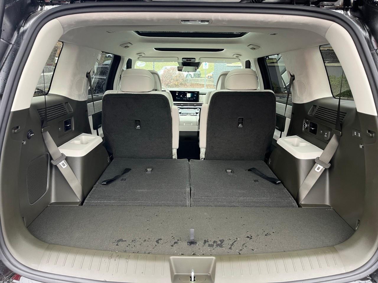 2026 Hyundai Santa Fe Hybrid Ultimate Calligraphy AWD w/Beige Photo