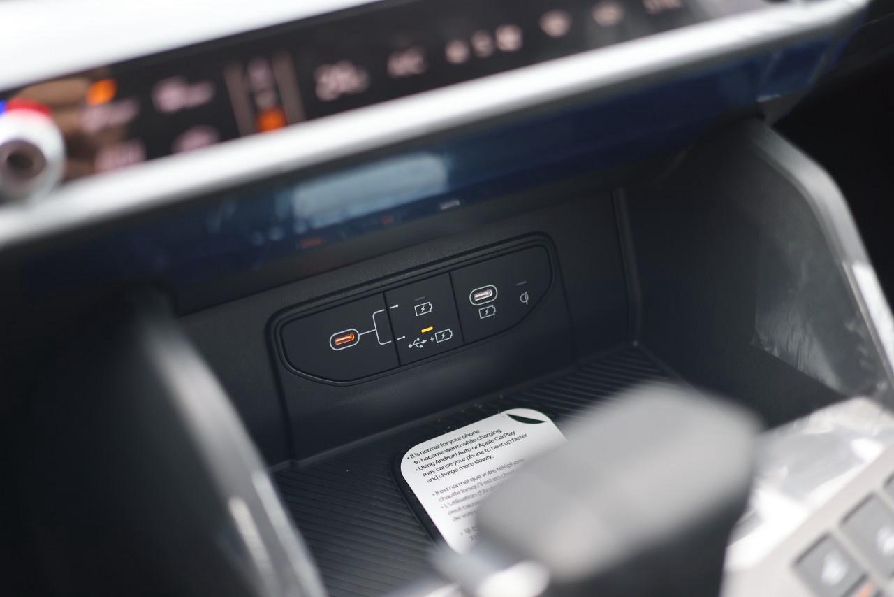 2026 Kia Sportage EX Premium AWD w/Black Interior Photo