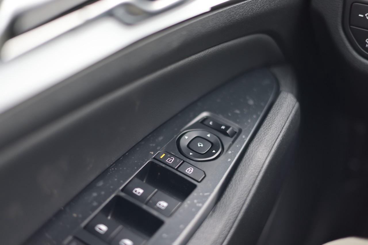 2026 Kia Sportage EX Premium AWD w/Black Interior Photo