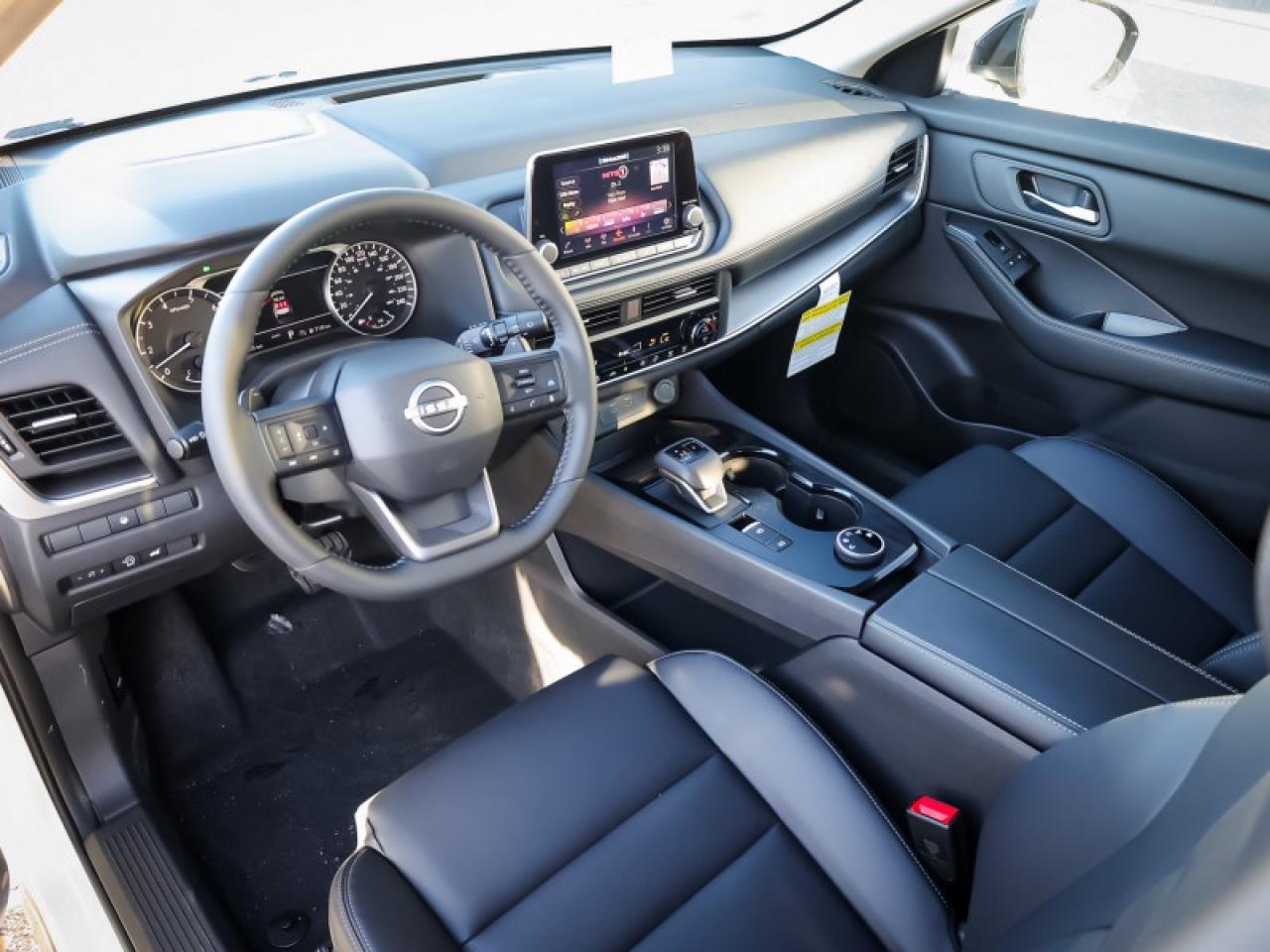 2025 Nissan Rogue Midnight Edition  - Moonroof Photo