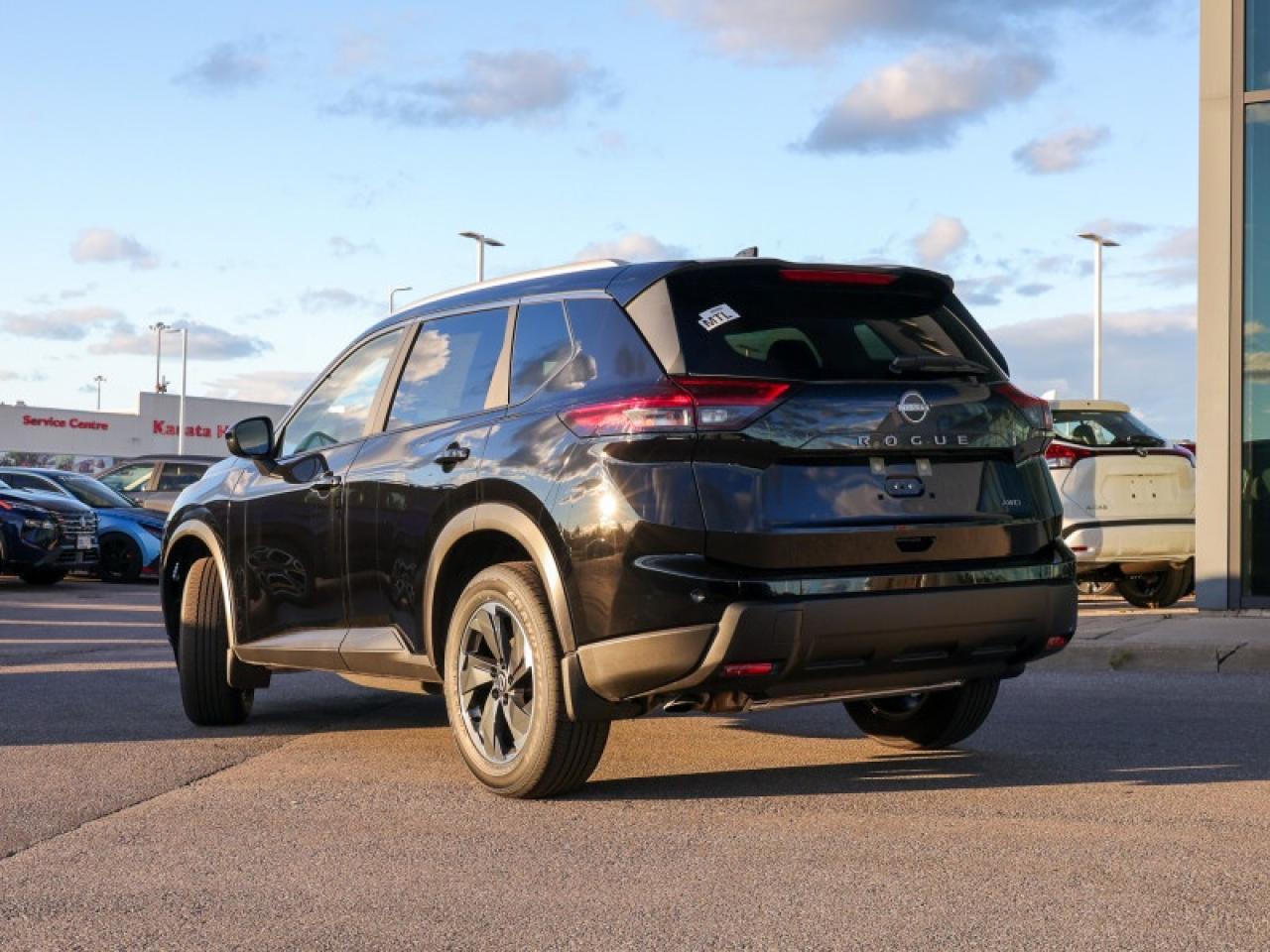 2025 Nissan Rogue SV Moonroof  - Moonroof -  Power Liftgate Photo