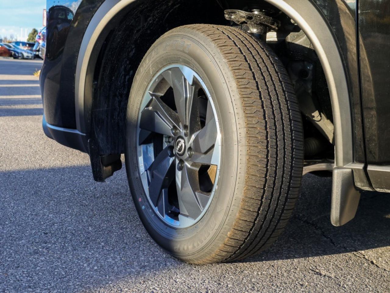 2025 Nissan Rogue SV Moonroof  - Moonroof -  Power Liftgate Photo