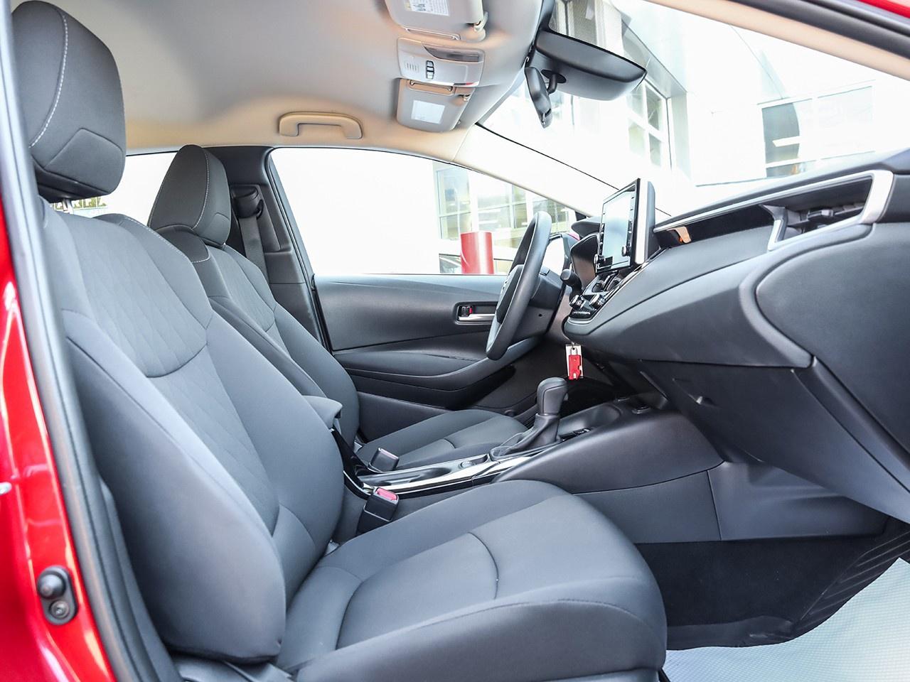 2020 Toyota Corolla LE Toyota Quality, Toyota Reliability! Photo