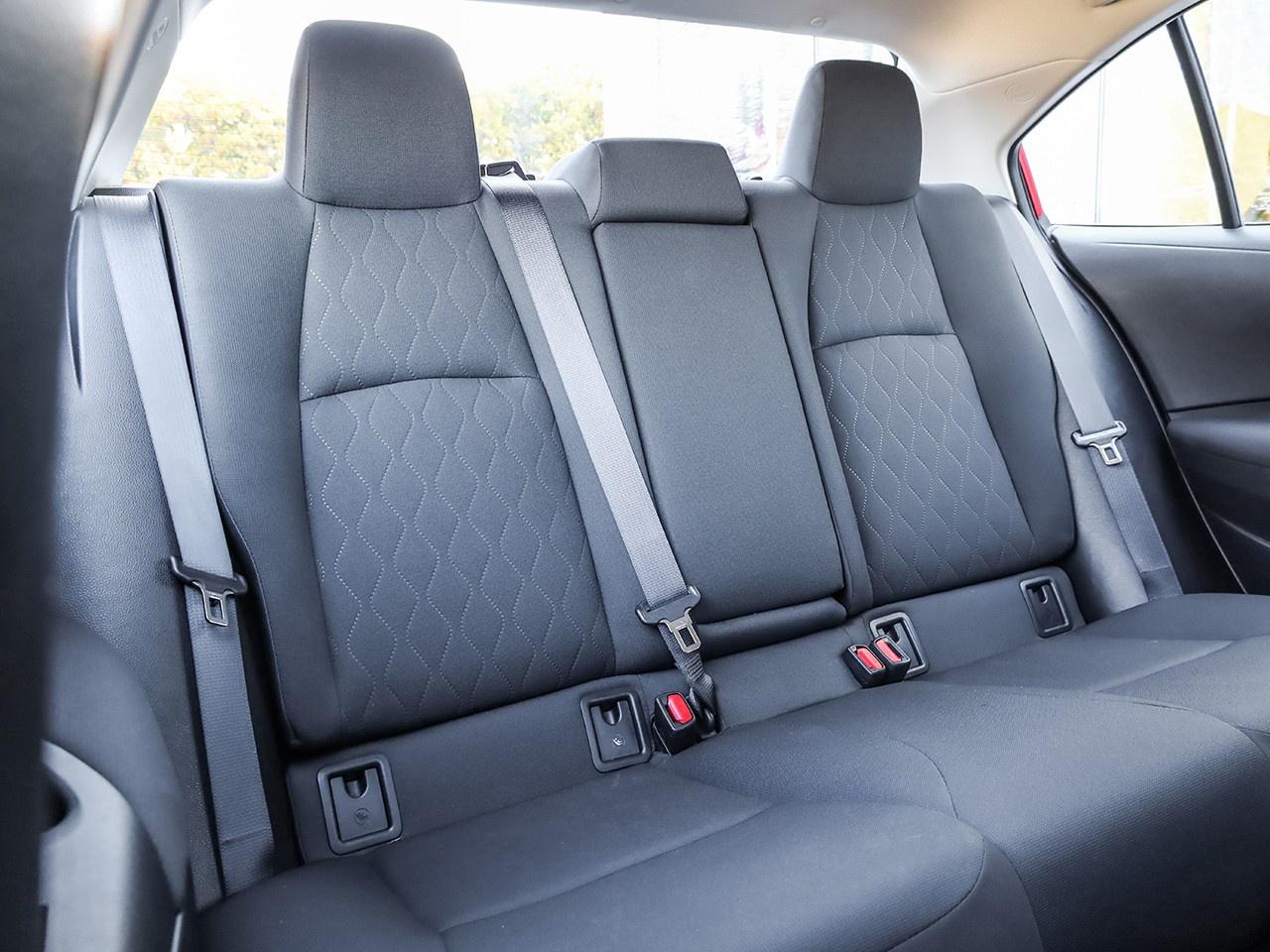 2020 Toyota Corolla LE Toyota Quality, Toyota Reliability! Photo