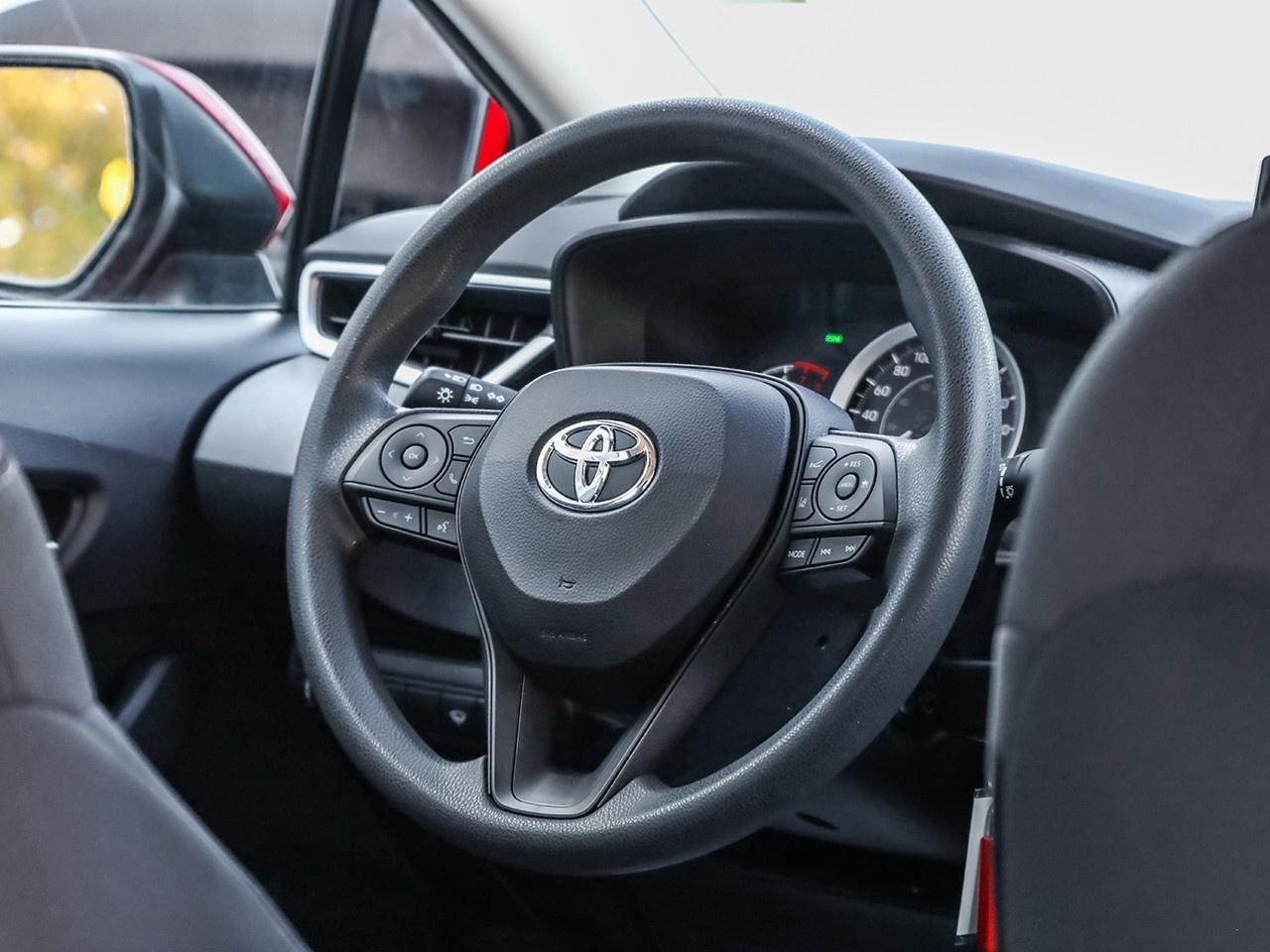 2020 Toyota Corolla LE Toyota Quality, Toyota Reliability! Photo