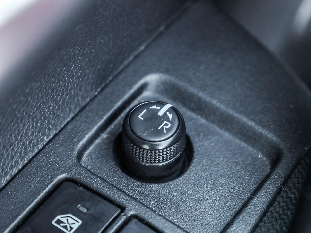 2020 Toyota Corolla LE Toyota Quality, Toyota Reliability! Photo