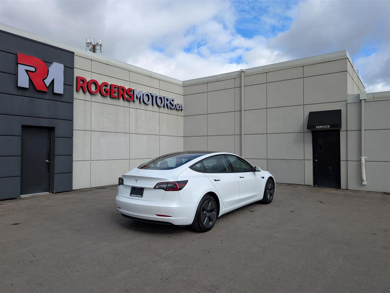 2021 Tesla Model 3 STANDARD RANGE PLUS Photo