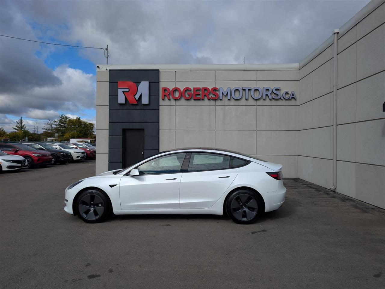 2021 Tesla Model 3 STANDARD RANGE PLUS Photo