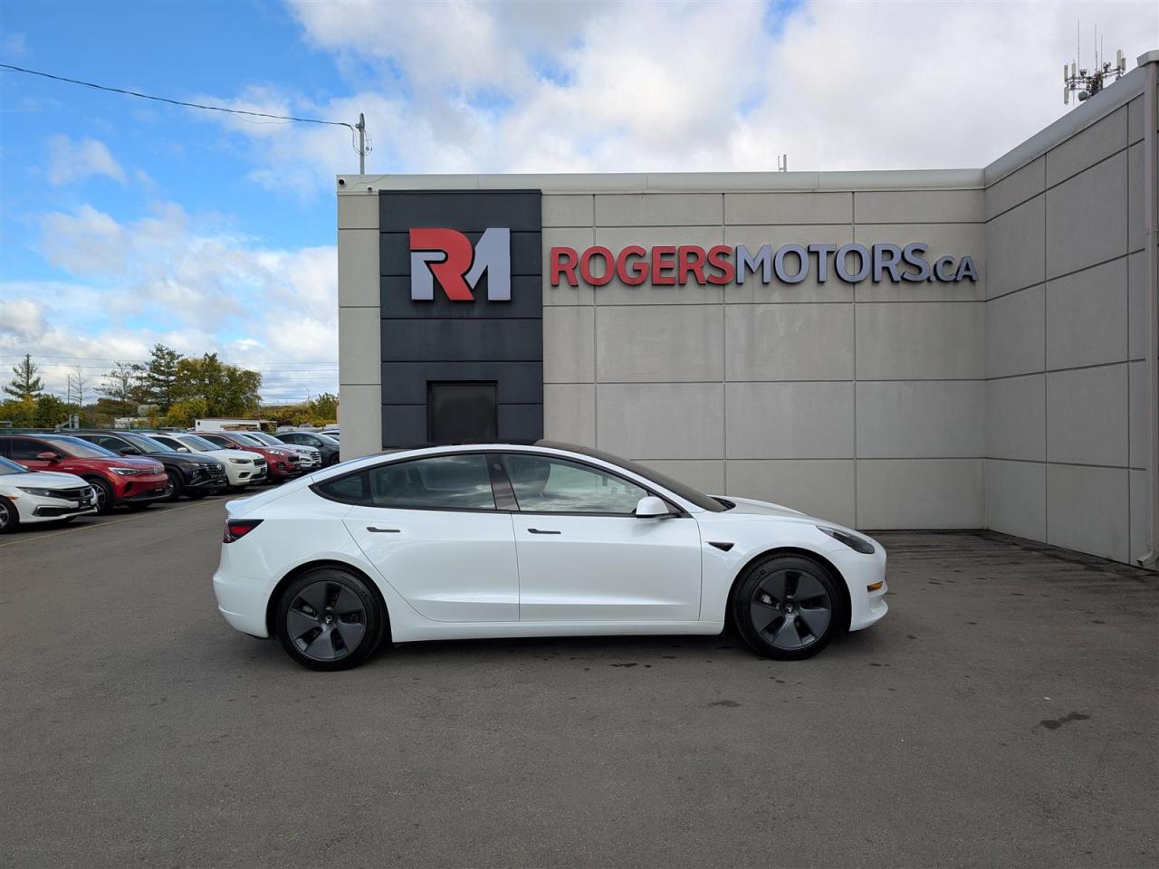 2021 Tesla Model 3 STANDARD RANGE PLUS Photo