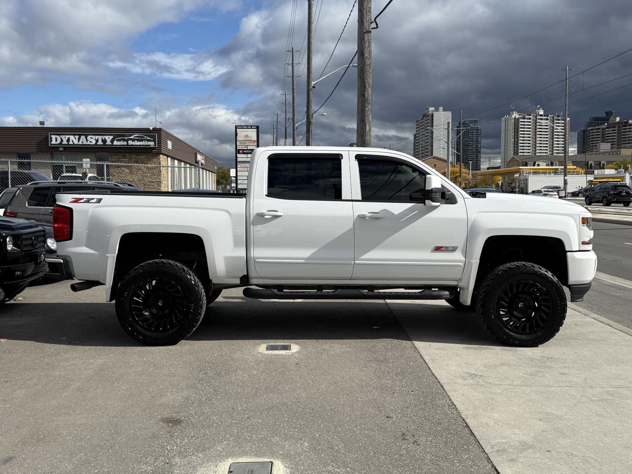2018 Chevrolet Silverado 1500 Z71 LT | LEATHER | LIFTED | RIMS Photo