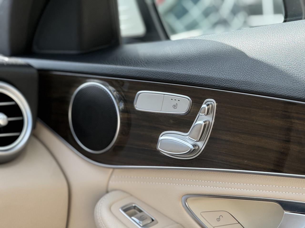 2016 Mercedes-Benz C-Class C300 //AMG SPORT | PANO | BACK UP CAMERA | LOADED Photo