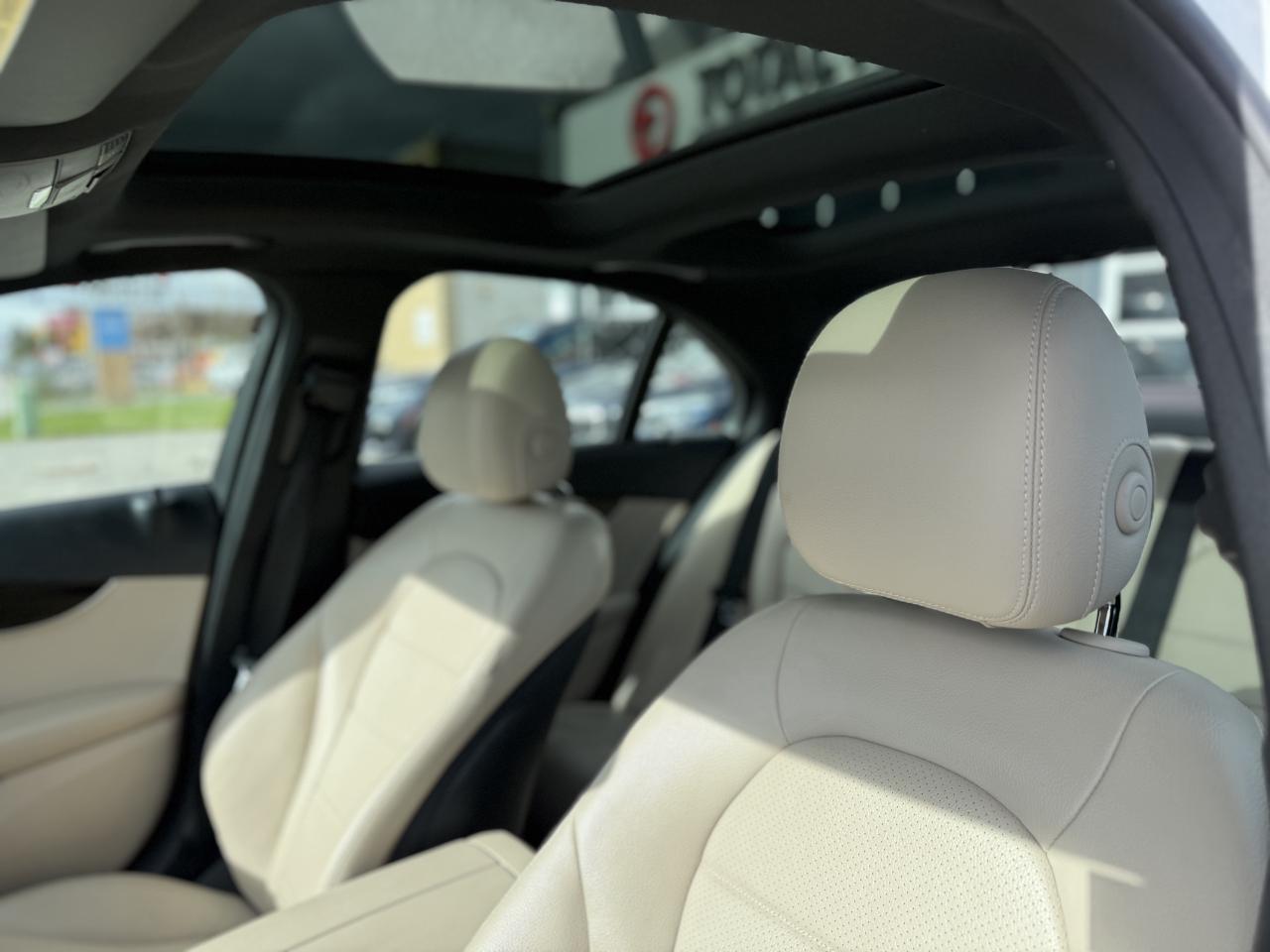 2016 Mercedes-Benz C-Class C300 //AMG SPORT | PANO | BACK UP CAMERA | LOADED Photo