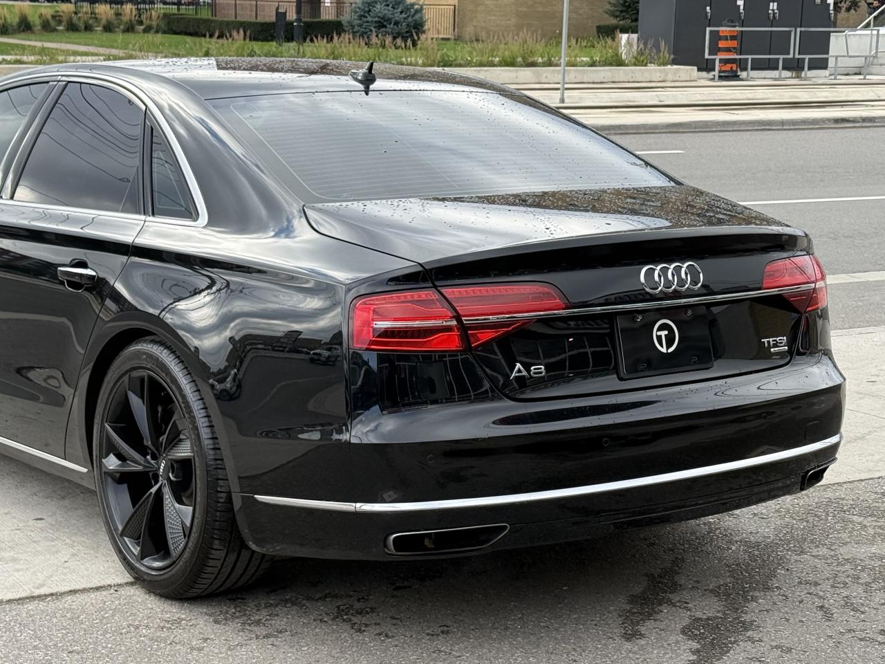 2016 Audi A8 UPGRADED | SUNROOF | BOSE | 360 CAMERA | Photo