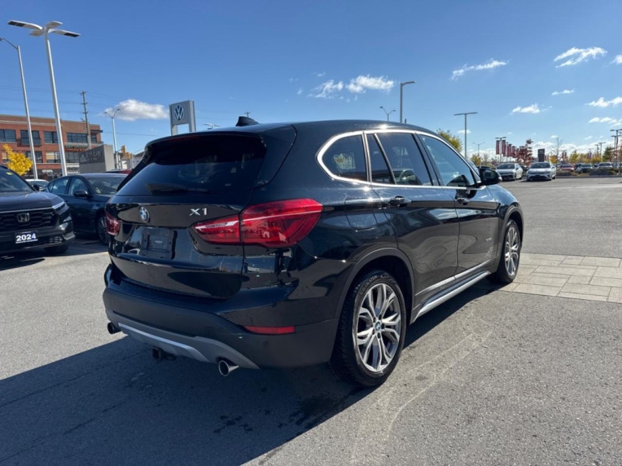 2018 BMW X1 xDrive28i  - Sunroof -  Heated Seats Photo