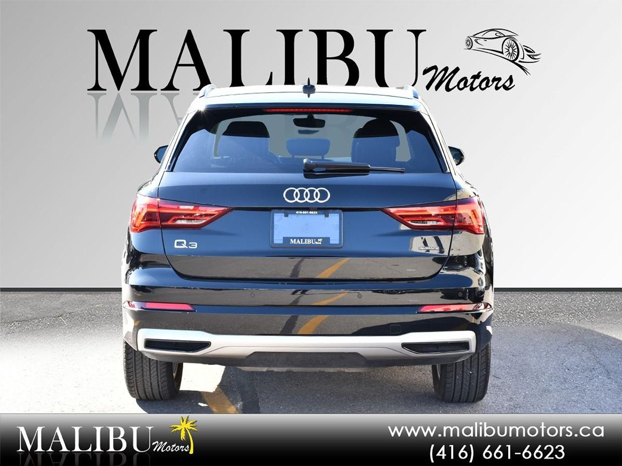 2025 Audi Q3 SUNR0OF Photo