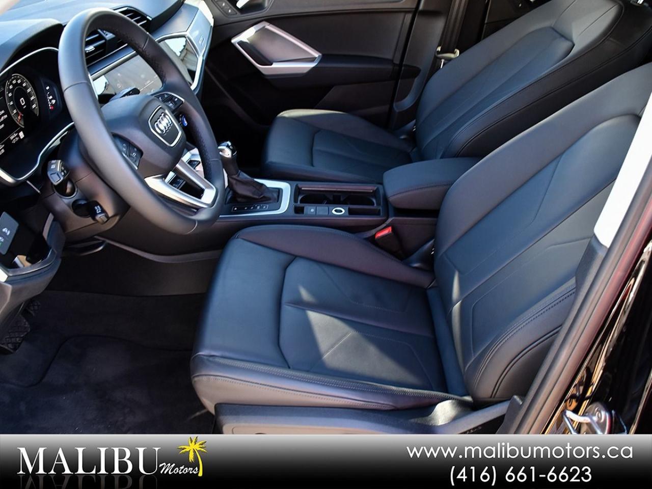 2025 Audi Q3 SUNR0OF Photo