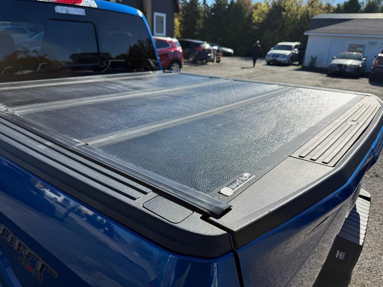 2018 Ford F-150 Lariat 4WD SuperCrew 5.5' Box Photo12