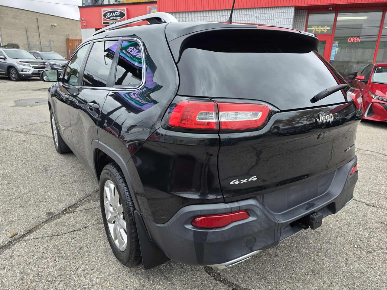 2016 Jeep Cherokee 4WD 4Dr Limited Photo3