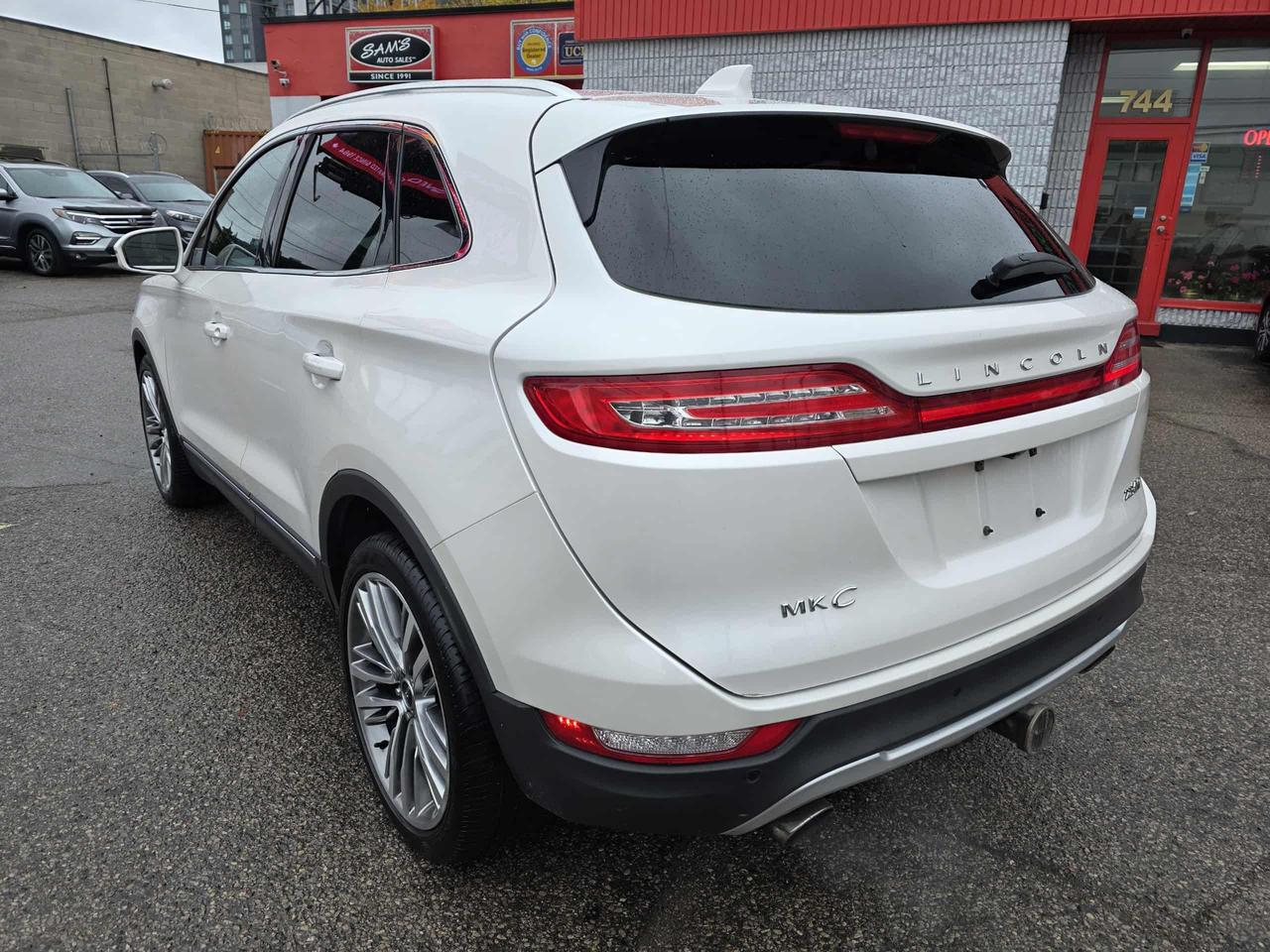 2015 Lincoln MKC AWD Photo3