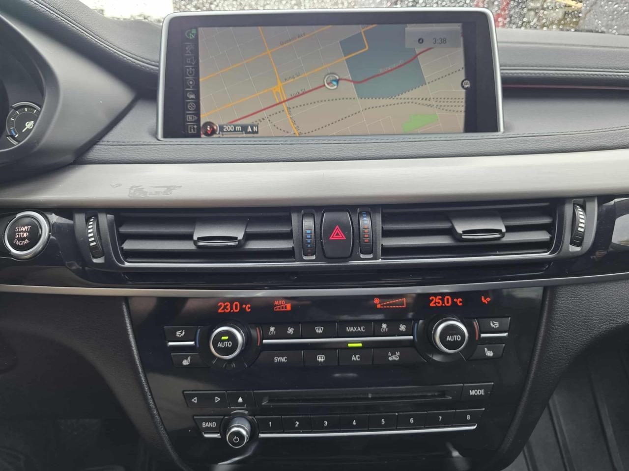 2016 BMW X6 AWD xDrive35i Photo
