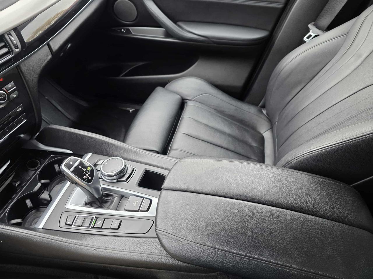 2016 BMW X6 AWD xDrive35i Photo