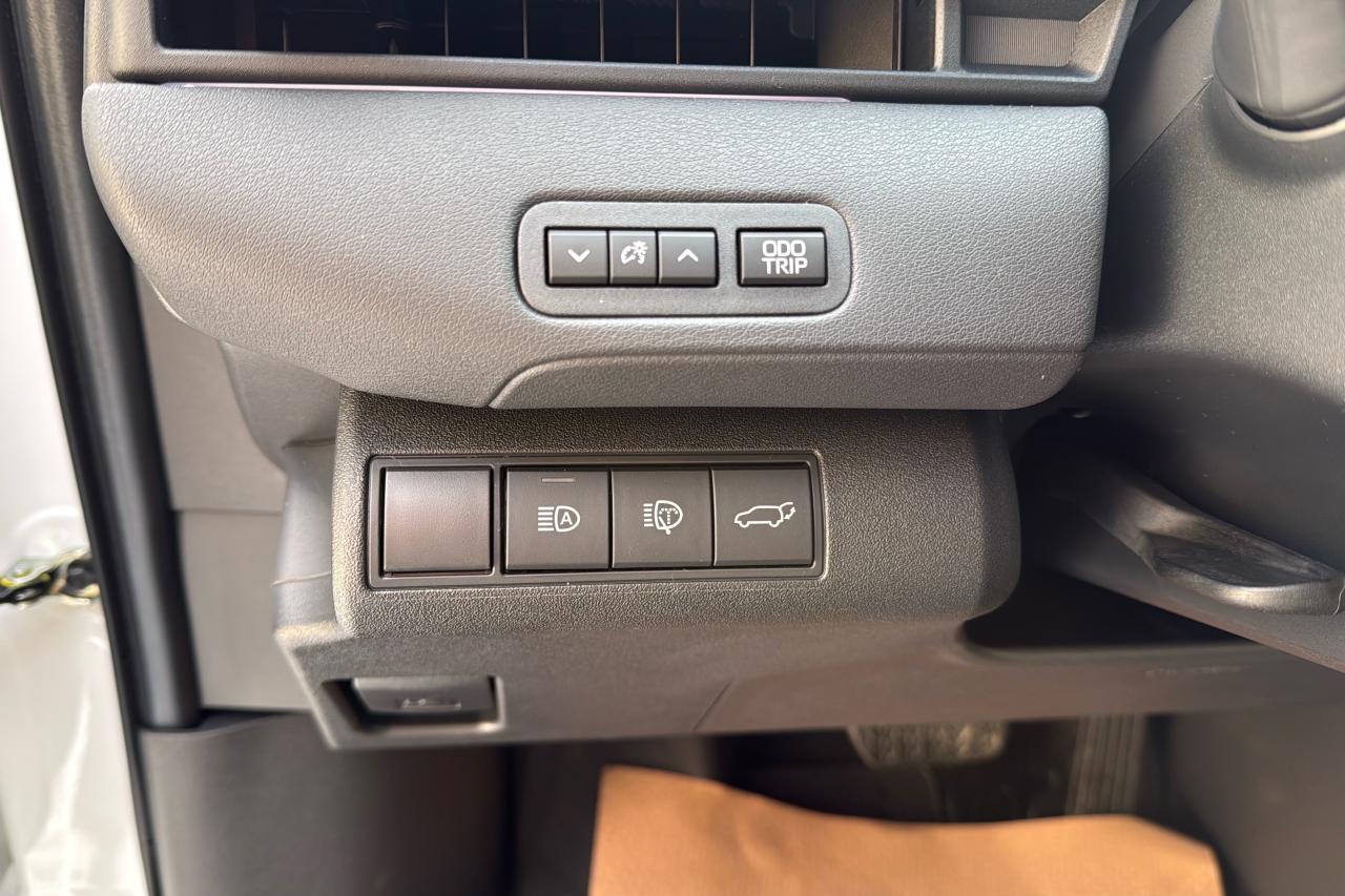 2026 Toyota bZ XLE AWD Photo