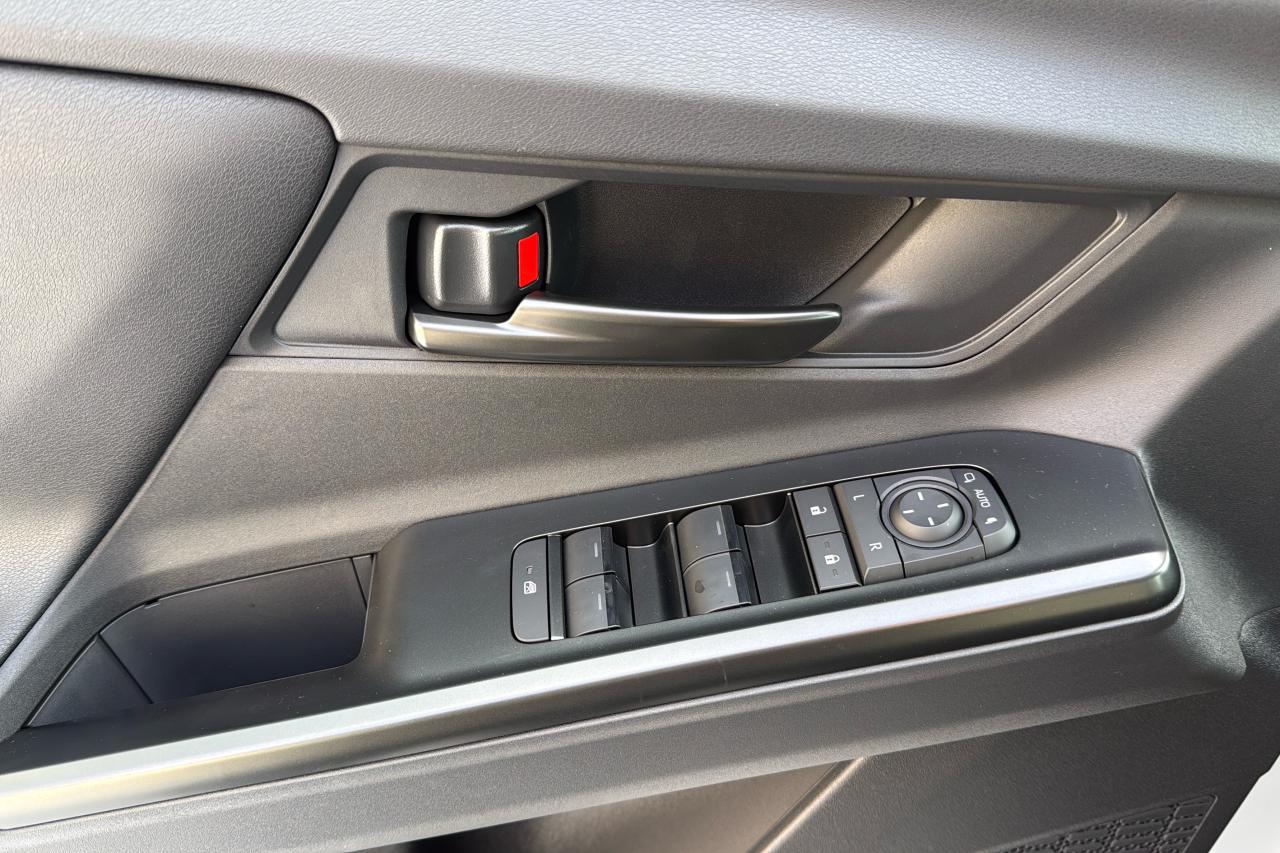 2026 Toyota bZ XLE AWD Photo