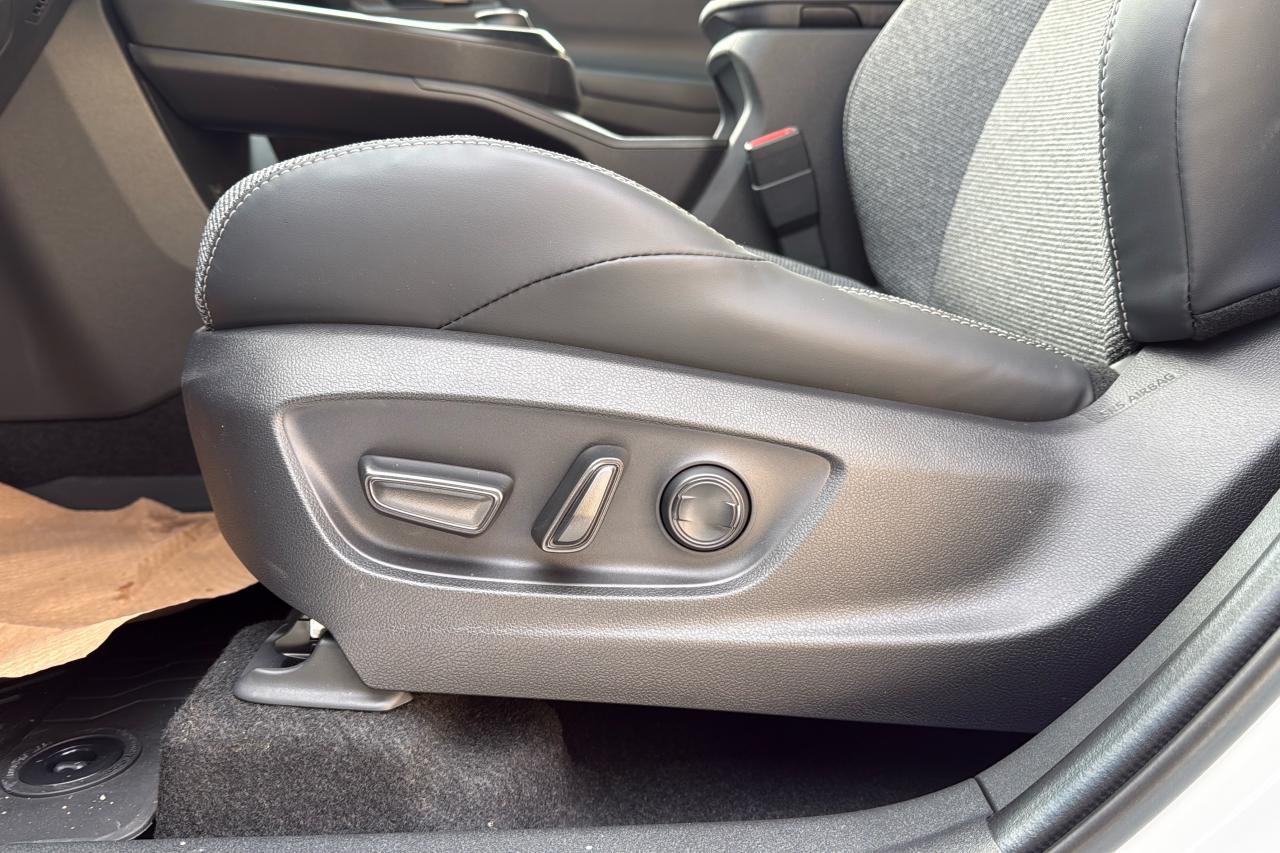 2026 Toyota bZ XLE AWD Photo