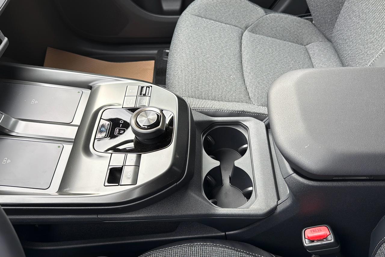 2026 Toyota bZ XLE AWD Photo