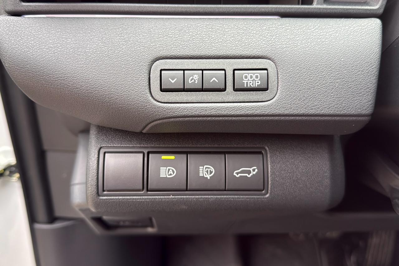 2026 Toyota bZ XLE AWD Photo