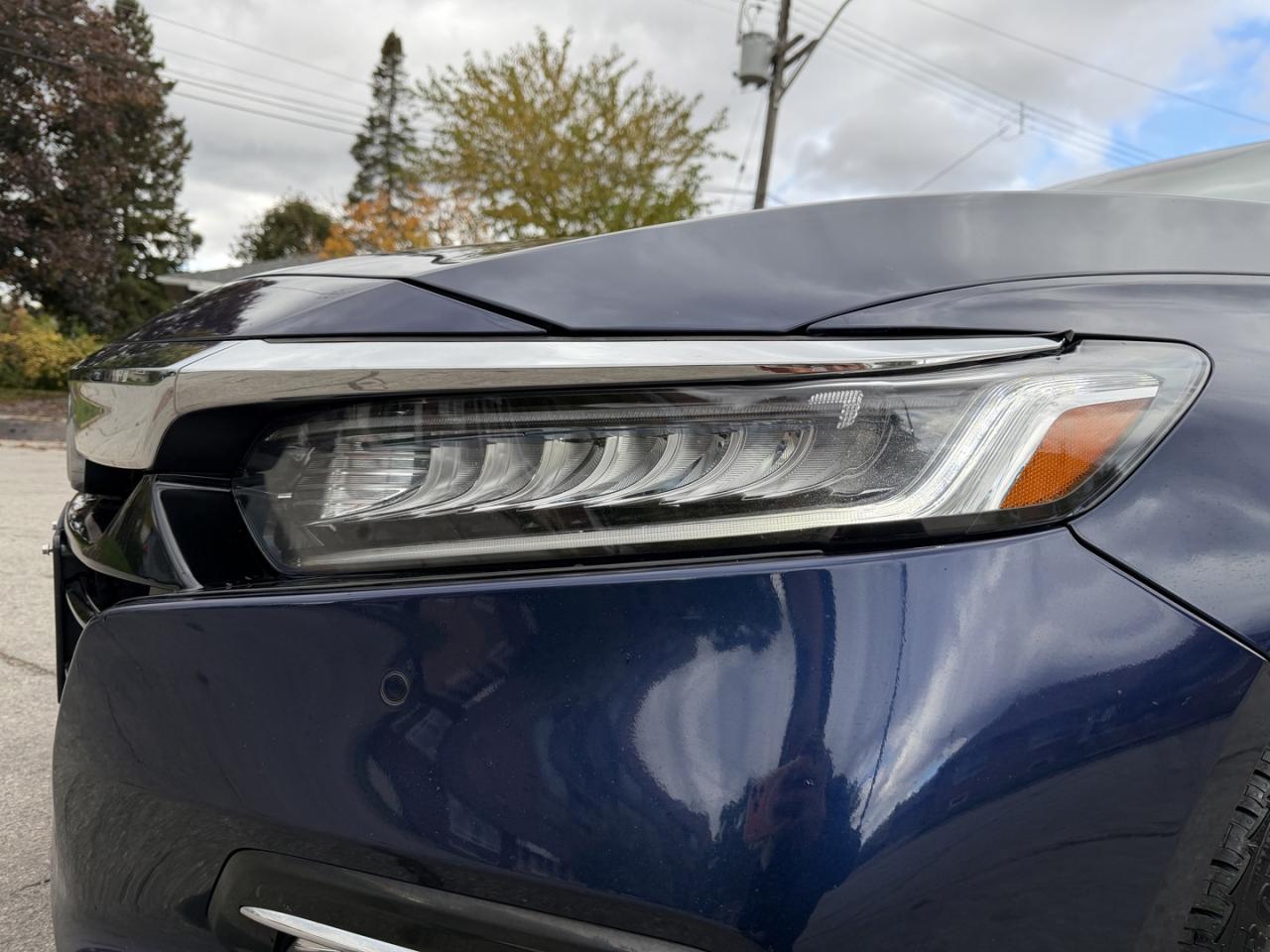 2018 Honda Accord Hybrid Touring - Photo #7