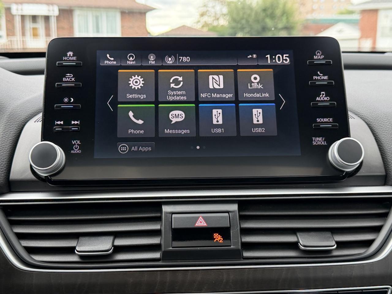 2018 Honda Accord Hybrid Touring - Photo #22