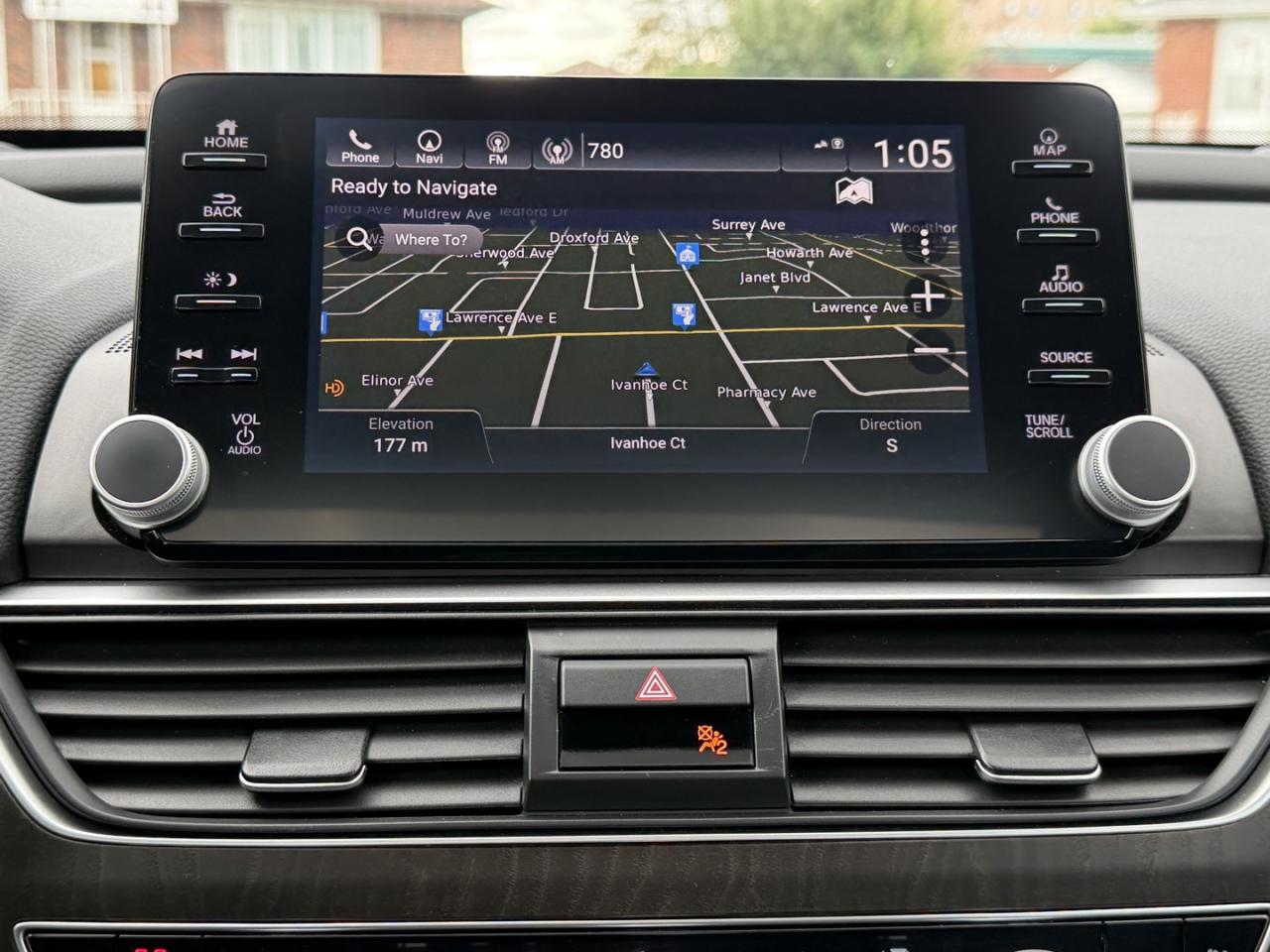 2018 Honda Accord Hybrid Touring - Photo #24