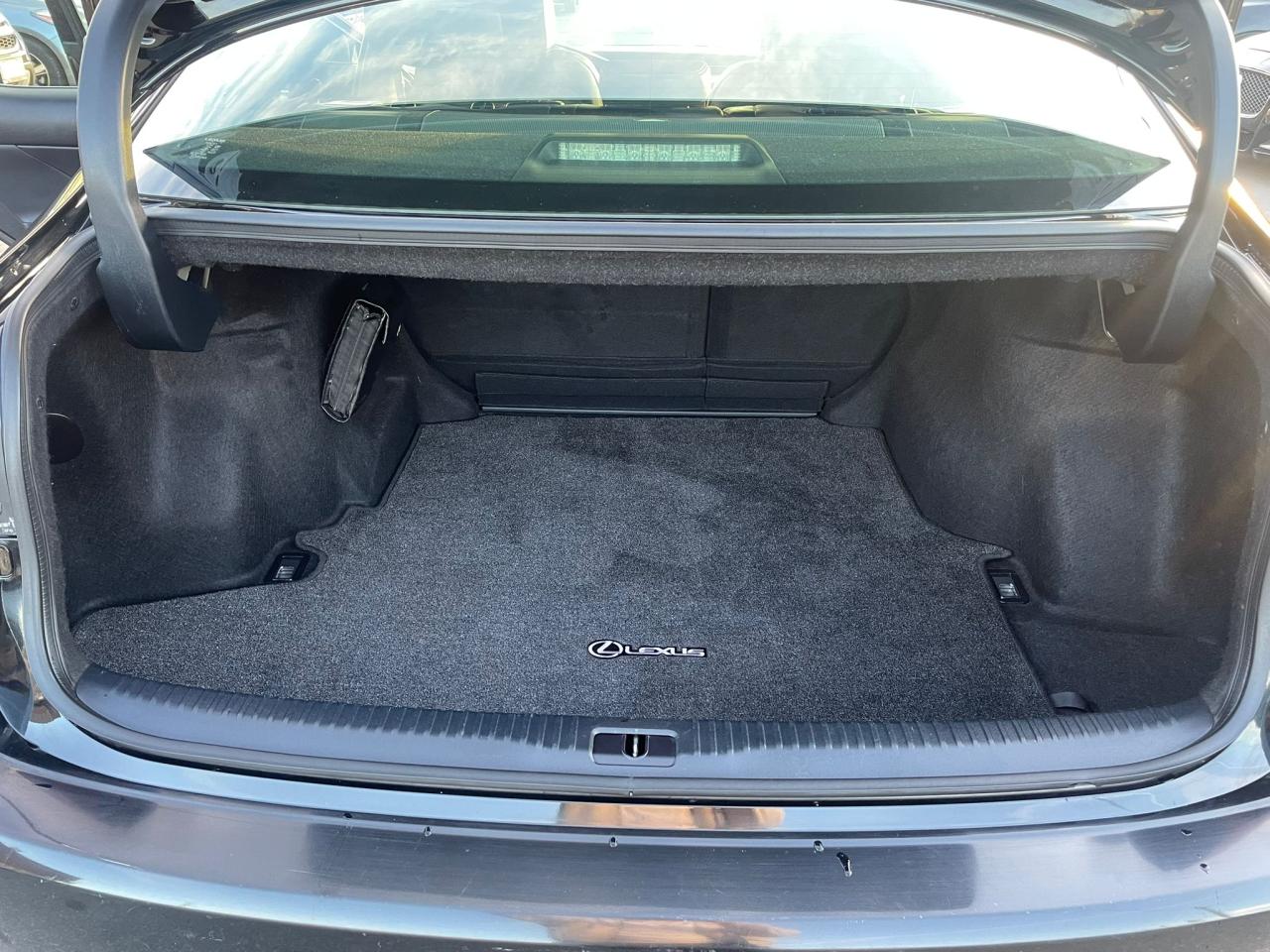 2014 Lexus IS 250 AUTO NO ACCIDENT AWD FULLY LOADED NAVI BLINDSPOT - Photo #15