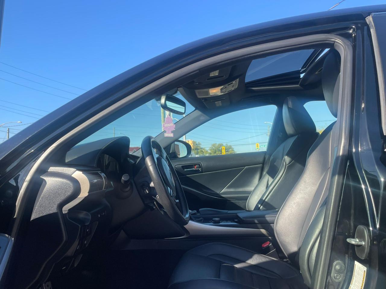 2014 Lexus IS 250 AUTO NO ACCIDENT AWD FULLY LOADED NAVI BLINDSPOT - Photo #2