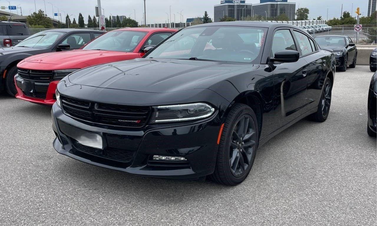 2023 Dodge Charger SXT AWD - Photo #2